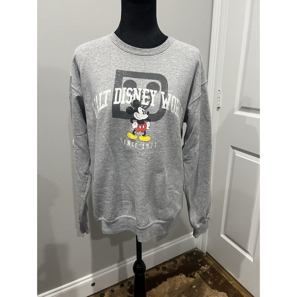 Disney Parks Crewneck Sweatshirt In Size m E75